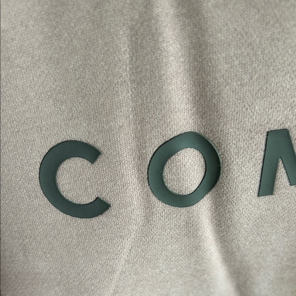 Comfrt Women's Orchid Hoodie - Picture 3 of 7